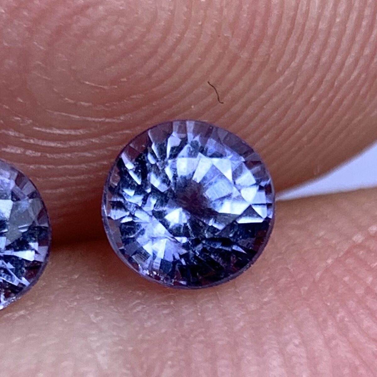 Natural blue spinel from Luc Yen, second daylight view