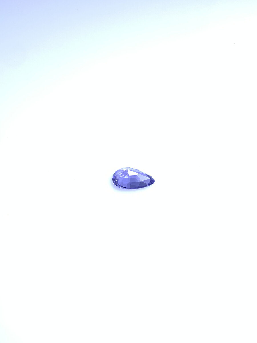 Natural blue spinel from Luc Yen, second daylight view