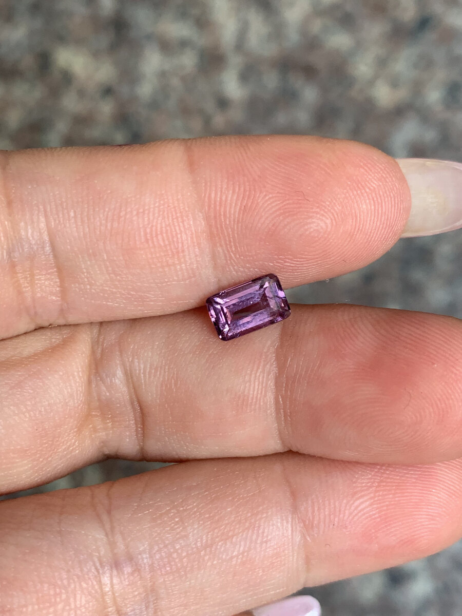 Natural purplish pink spinel from Luc Yen, second daylight view
